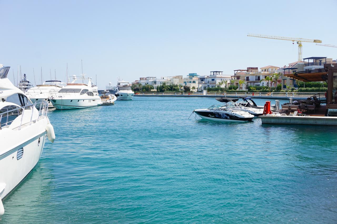 Limassol Marina Nereids D22 By Ezoria Villas ภายนอก รูปภาพ